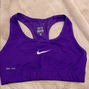 Nike dri-fit sports bra - firm support